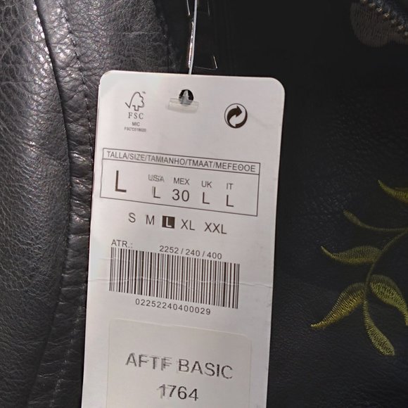 Embroidered leather jacket - Picture 9 of 9